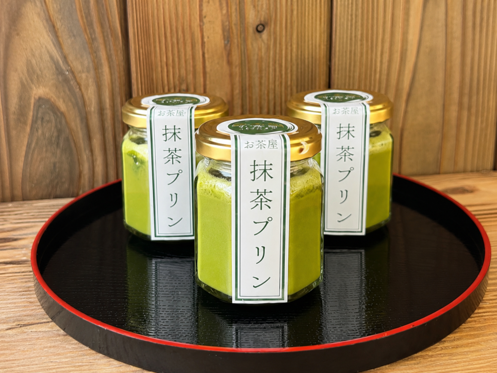 伊集園の抹茶プリンが登場しました