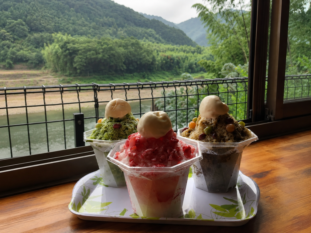 夏季限定かき氷の販売を開始しました